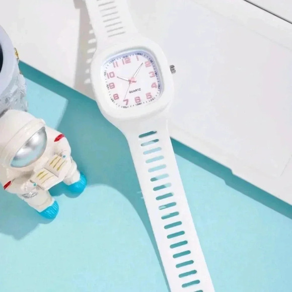 NWT..FASHION QRTZ WATCH.. WHITE-PINK HYPOALLERGENIC ..we bundle. enjoy - Picture 2 of 4